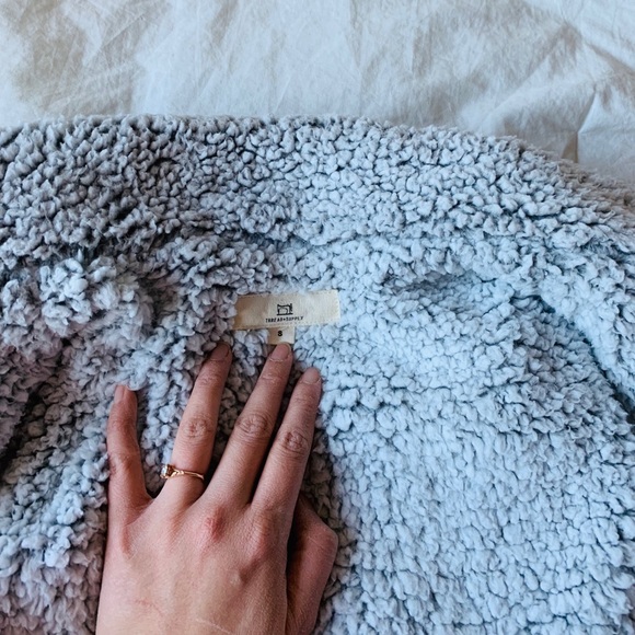 Grey fluffy vest - Picture 2 of 2